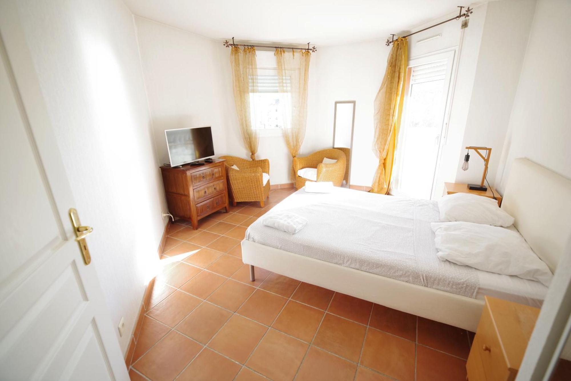 Domes Seaside Residence Piscine, Free Parking, Airport Tramway นีซ ภายนอก รูปภาพ